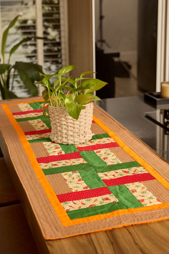 Trilho de mesa Pimentinhas